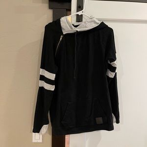 AMPERSAND AVENUE Sweatshirt Double Hoodie Size Large EUC